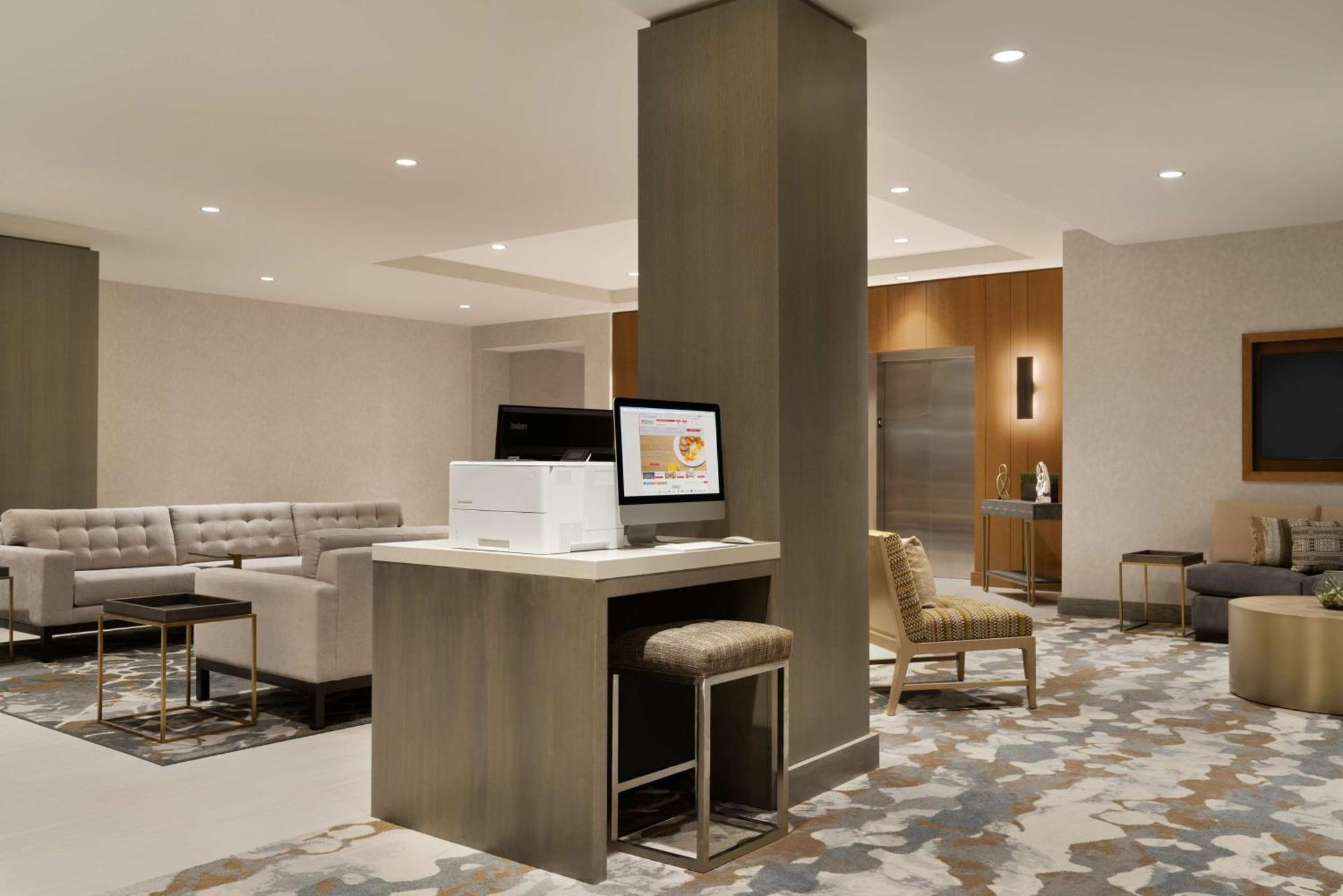 Hilton Garden Inn Newtown Square Radnor Exterior photo