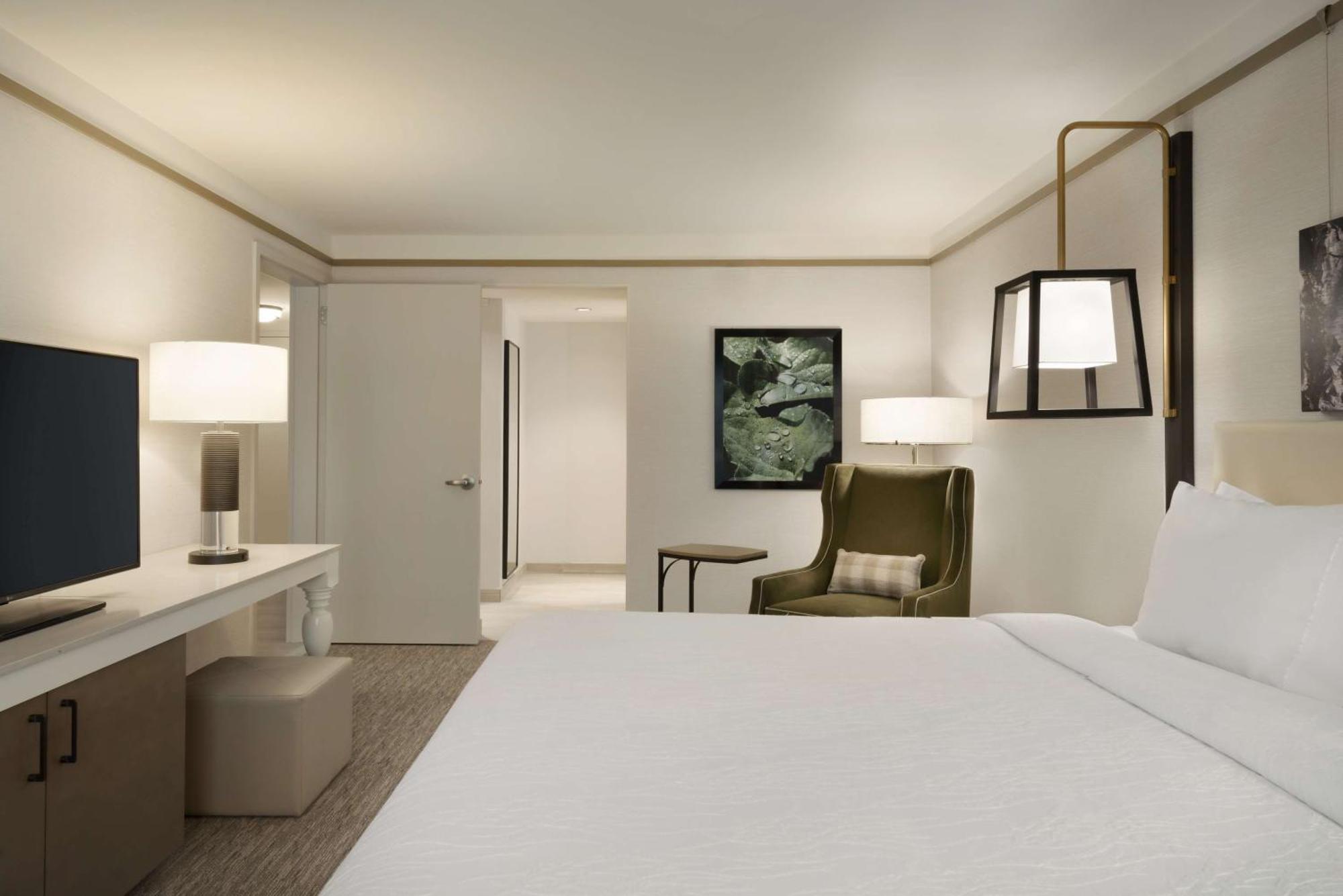 Hilton Garden Inn Newtown Square Radnor Exterior photo
