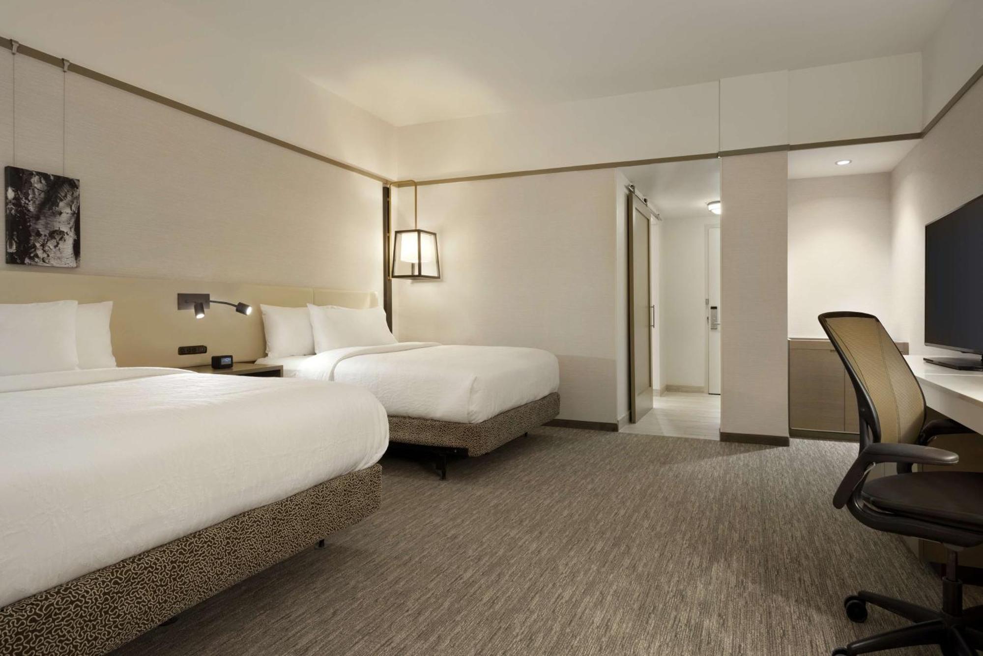 Hilton Garden Inn Newtown Square Radnor Exterior photo